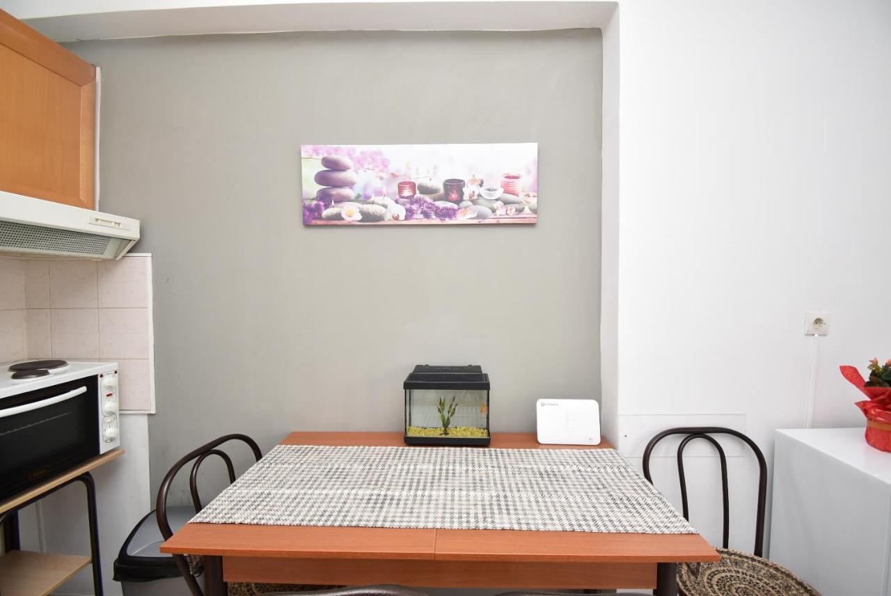 Central Apartment Thessaloniki-Easy Parking Екстер'єр фото